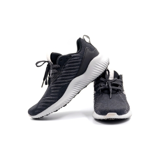 Sports shoes