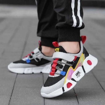 Sports Shoes